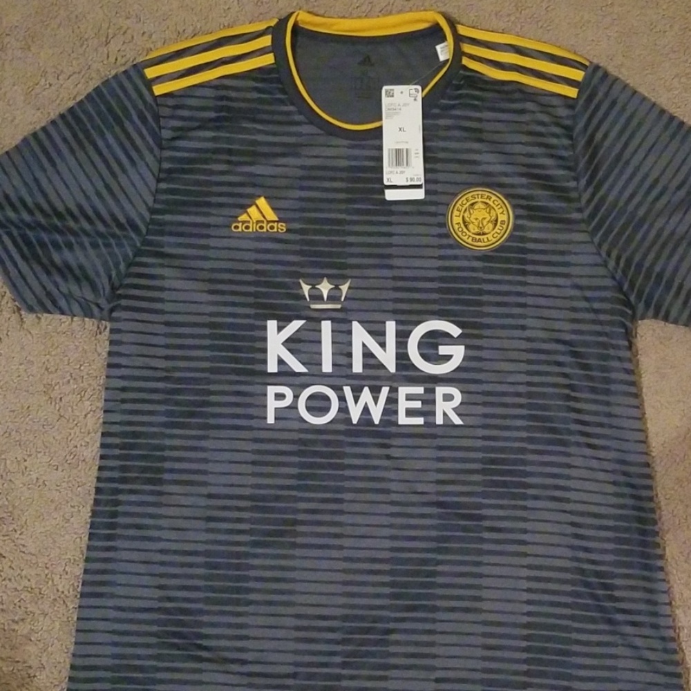 Leicester City soccer jersey XL